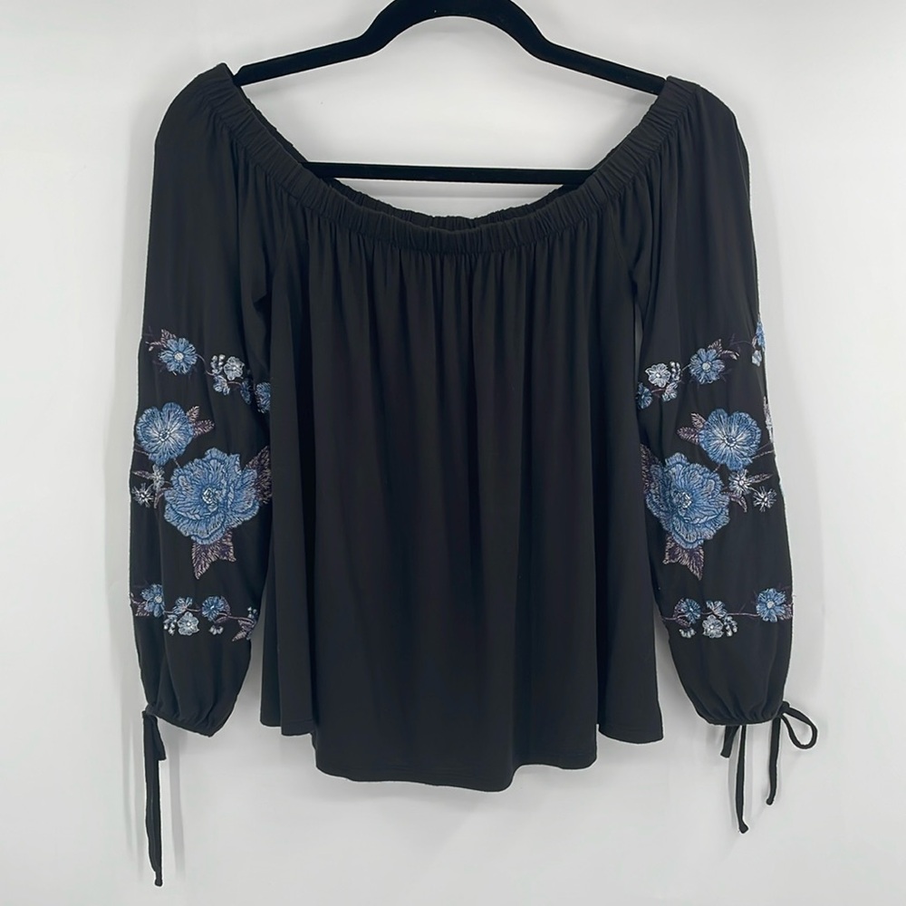 AEO Black Knit Off the Shoulder Top - Picture 4 of 12